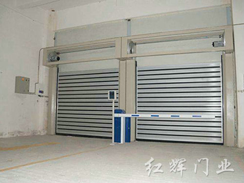 快速卷闸门3